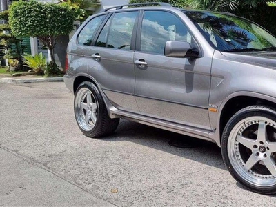 Selling White Bmw X5 2006 in Cainta