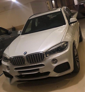 Selling White Bmw X5 in Quezon City