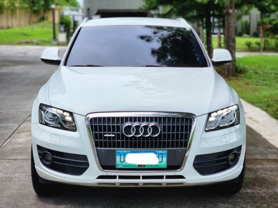 White Audi Q5 2012 for sale in Automatic