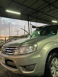 White Ford Escape 2010 for sale in Pasig