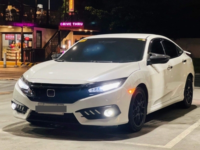 White Honda Civic 2019 for sale in Manila