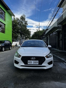 White Hyundai Reina 2020 for sale in Manual