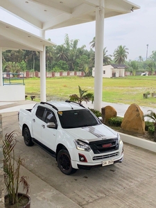 White Isuzu D-Max 2018 for sale in Manila