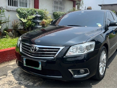 White Toyota Camry 2010 for sale in Quezon City