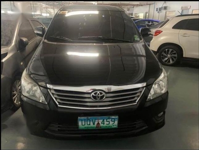 Black Toyota Innova 2013 for sale in Makati