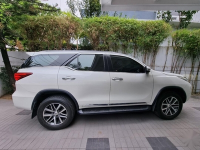 Pearl White Toyota Fortuner 2017 for sale in Taguig