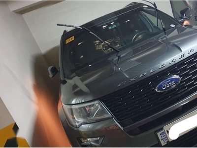 Sell Grey 2018 Ford Explorer in Marikina