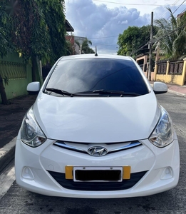 Sell Pearl White 2017 Hyundai Eon in Marikina