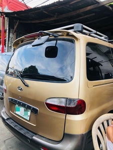 Selling Beige Hyundai Starex 2000 in Quezon