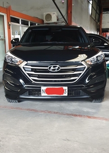Selling Black Hyundai Tucson 2016 in Quezon City
