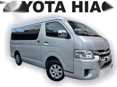 Selling Brightsilver Toyota Hiace 2018 in Cainta