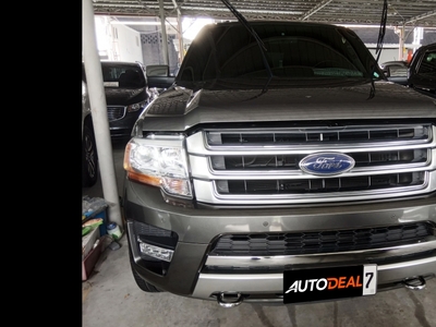 Selling Grey Ford Expedition 2016 in Pasig