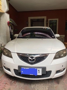 Selling Pearl White Mazda 3 2010 in Pasig