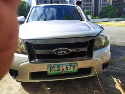 Selling Silver Ford Ranger 2011 in Pasig