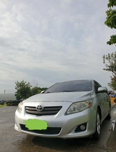 Selling Silver Toyota Corolla Altis 2008 in Marikina