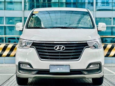 Selling White Hyundai Grand starex 2019 in Makati