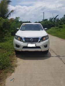 Selling White Nissan Navara 2015 in Quezon City