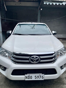 Selling White Toyota Hilux 2019 in Pasig