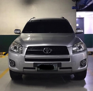 Silver Toyota RAV4 2009 for sale in Quezon