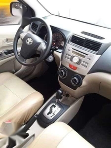 TOYOTA AVANZA 1.5G 2014 year model Top of the line