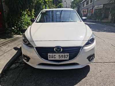 White Mazda 3 2016 for sale in Automatic