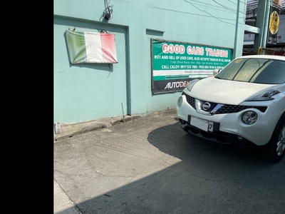 White Nissan Juke 2016 at 29000 for sale