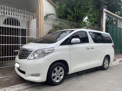 White Toyota Alphard 2012 for sale in Automatic