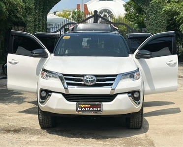 White Toyota Fortuner 2020 for sale in Manila