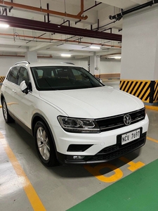 White Volkswagen Tiguan 2018 for sale in