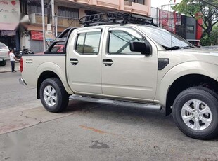 2010 Navara 4x2 for sale