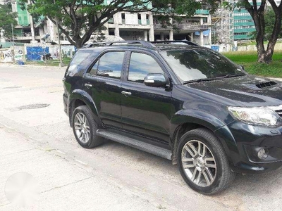 2013 Toyota Fortuner 4x2 2.5 AT Black For Sale