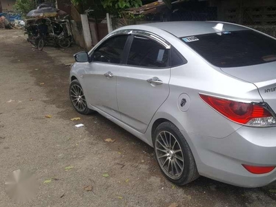 For sale Hyundai Accent 2011 manual gas