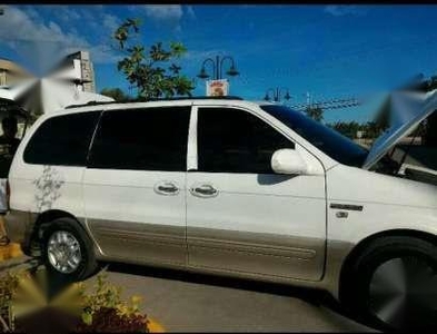 Like new Kia Carnival for sale