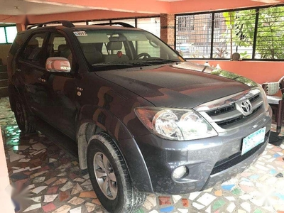 Toyota Fortuner 2008 4x2 AT Gray SUV For Sale