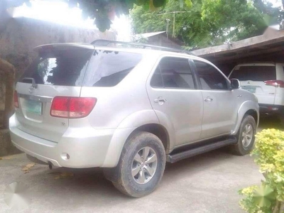 Toyota Fortuner V 2006mdl 4x4 automatic diesel top of the line