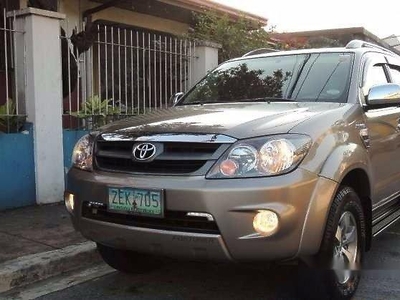 Well-maintained Toyota Fortuner 2006 for sale
