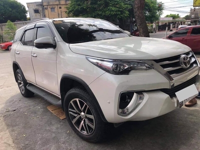 Selling Pearl White Toyota Fortuner 2019 in Manila