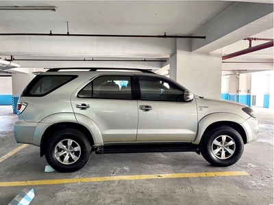 White Toyota Fortuner 2008 for sale in