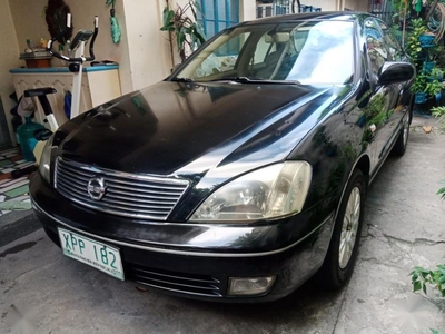 Black Nissan Sentra 2004 at 100000 km for sale in Parañaque
