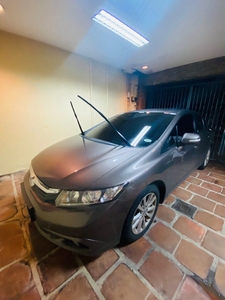 Sell White 2012 Honda Civic in Parañaque
