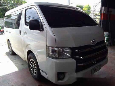 Selling Toyota Hiace 2014 at 86985 km