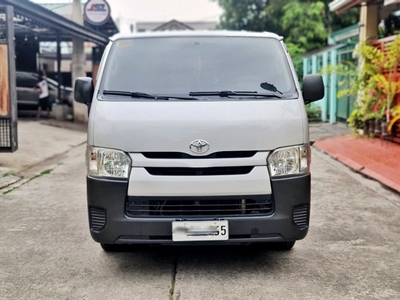 Selling White Toyota Hiace 2016 in Bacoor