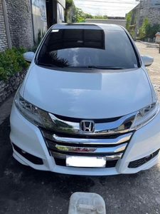 White Honda Odyssey 2015 for sale in Mandaue