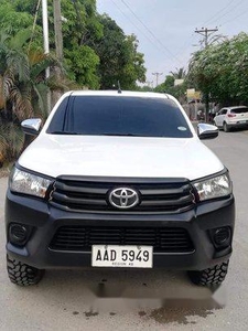 White Toyota Hilux 2016 for sale in Cebu