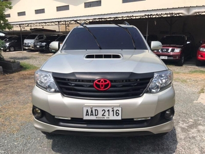 Selling Used Toyota Fortuner 2014 Manual Diesel at 50000 km in Marilao
