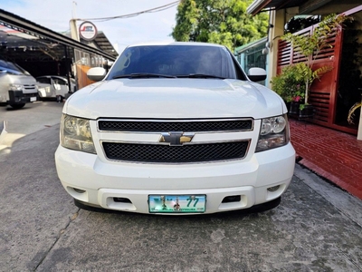 White Chevrolet Suburban 2008 for sale in Automatic