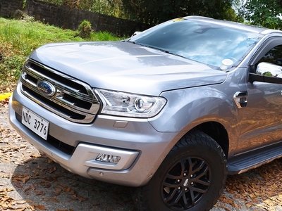 2016 Ford Everest