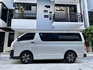 Toyota Hiace 2017 - Tarangnan