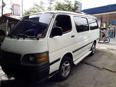 2003 Toyota Hiace commuter FOR SALE