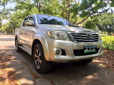 2011 TOYOTA HILUX FOR SALE